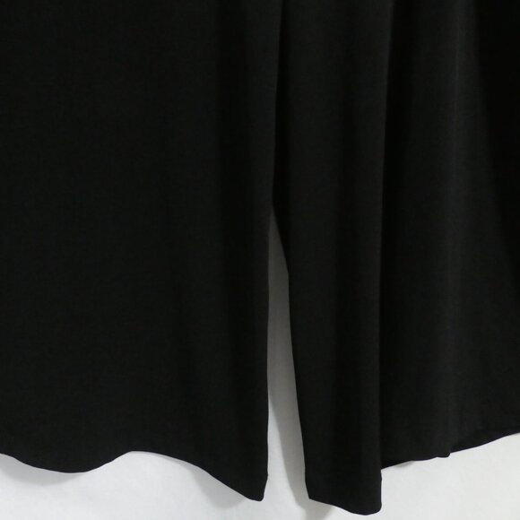 AB STUDIO | large | Capri Leggings With Decorative Double String Sides | USA - Picture 14 of 16